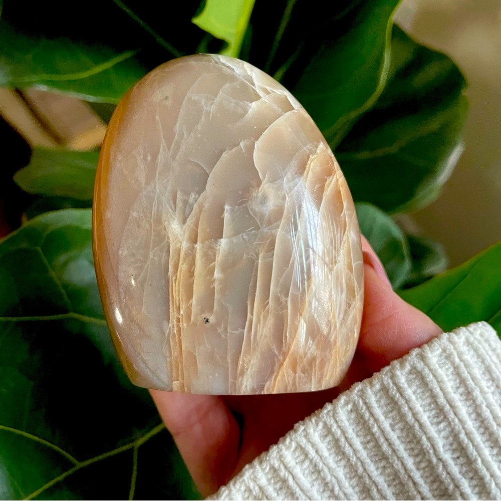 Brand New incredible flash peach moonstone Freeform